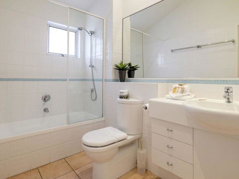 Beachies 3 - Foster Accommodation 12