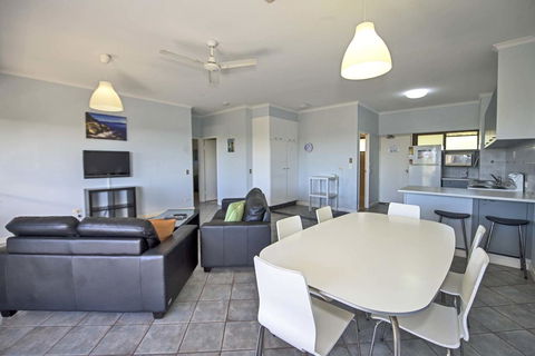 Anchorage On Straddie - Foster Accommodation 11