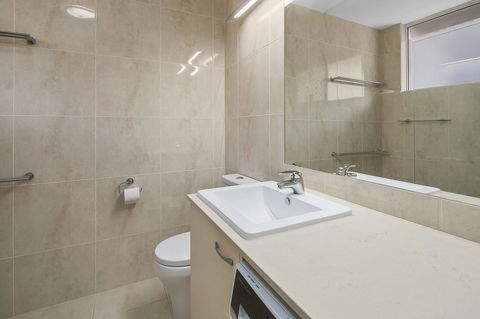 24a The Islander Resort - Foster Accommodation 6