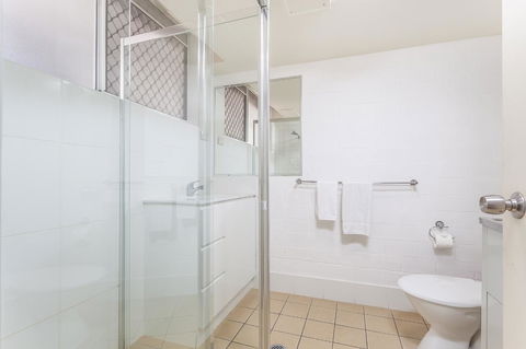The Islander - Foster Accommodation 5
