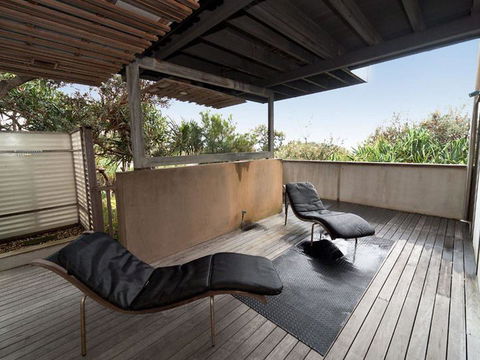 Aquila - Foster Accommodation 9