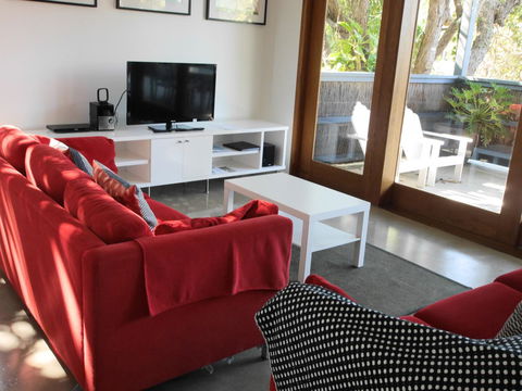 A AAA C-SHACK - Foster Accommodation 0