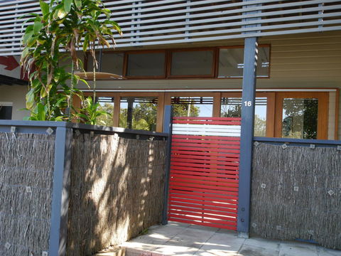 A AAA C-SHACK - Foster Accommodation 1