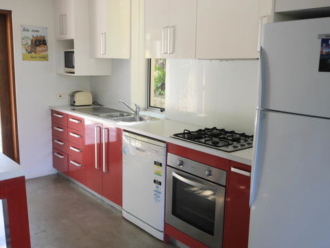 A AAA C-SHACK - Foster Accommodation 10