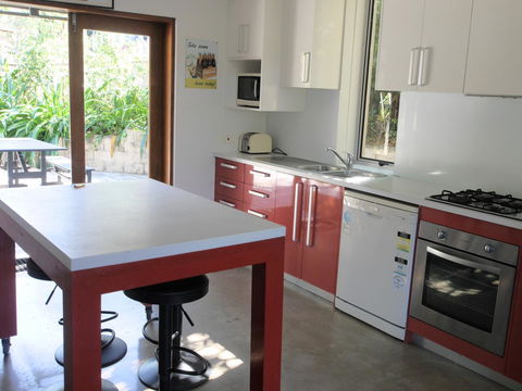 A AAA C-SHACK - Foster Accommodation 9
