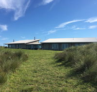 Turnstone Beach House - Foster Accommodation