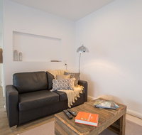 Island Quarters - Foster Accommodation