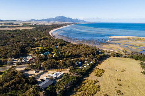 Flinders Island Glamping - Foster Accommodation 10