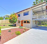 'Beach Break 2' 2/10 Lionel St - downstairs unit with Aircon - Foster Accommodation