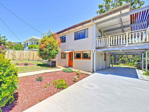 'Beach Break 2', 2/10 Lionel St - Downstairs Unit With Aircon - Foster Accommodation 0