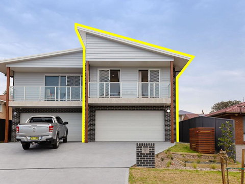 'Birubi Breezes', 2/7 Fitzroy St - Large Duplex With Air Conditioning, WIFI & Only 5 Minute Walk To The Beach - Foster Accommodation 0