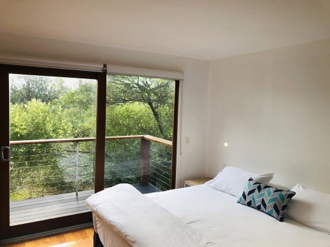 'Carinya' Coastal Cottage - Foster Accommodation 0