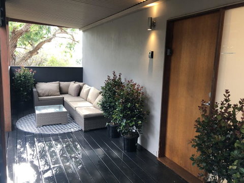 'Carinya' Coastal Cottage - Foster Accommodation 2