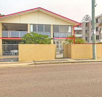 'Mooring Two Upstairs' 23 Shoal Bay Rd - Stunning views WIFI Air Conditioning and Boat Parking - Foster Accommodation