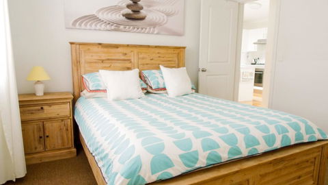 'RIVERSIDE RETREAT' 544 Ocean Drive, North Haven - Foster Accommodation 1