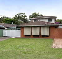 'Willows At The Bay' 111 Horace St - Large House with Aircon WIFI and Boat Parking. - Foster Accommodation