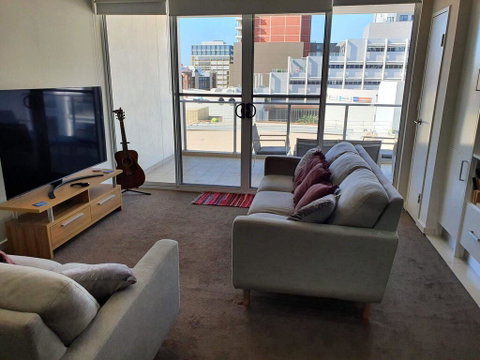 (just Listed) Bolton St 1br 350m Walk To Newcastle Beach +++ Wifi End Eand - Foster Accommodation 1