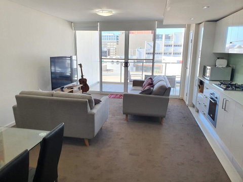 (just Listed) Bolton St 1br 350m Walk To Newcastle Beach +++ Wifi End Eand - Foster Accommodation 3