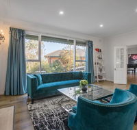    Alice wonderland    in 4 beds house - Foster Accommodation