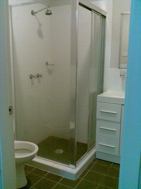 0ne Master In 3 Br. Apartment - Foster Accommodation 3