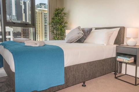1 Bedroom Studio Apartment Near Eagle Street - Foster Accommodation 2
