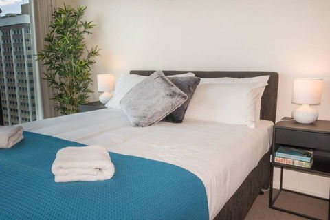1 Bedroom Studio Apartment Near Eagle Street - Foster Accommodation 1