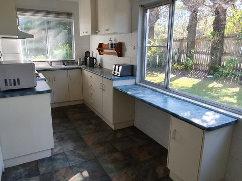 1 Spectrum Street, Rainbow Beach- Close To Shops And Main Beach - Foster Accommodation 0