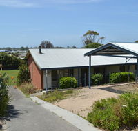 100 on Myer - Foster Accommodation
