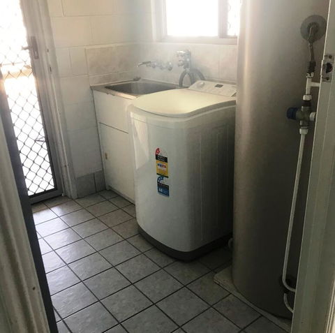 11 Anchovy Street - Tin Can Bay Summer Haven Coastal Retreat - Foster Accommodation 1