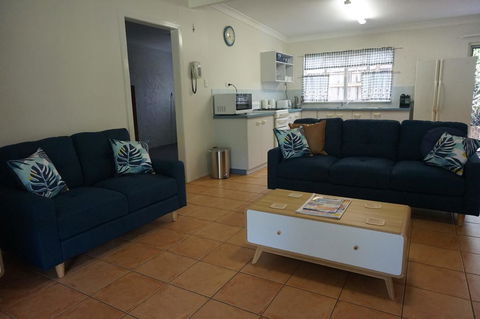 11 Bomburra Court - Rainbow Beach, Comfortable Beach House, Plenty Of Boat Parking - Foster Accommodation 0
