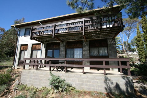 11 Townsend Street, Jindabyne - Foster Accommodation 1