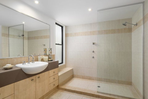 12 Naiad Court- Pool, Sleeps 8, Close To Beach - Foster Accommodation 2