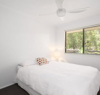 13 Orania Court Rainbow Shores - Pool sleeps 8 air conditioning fire pit - Foster Accommodation