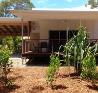 15 Esprit Drive - Rainbow Shores Gorgeous Modern Beach House - Foster Accommodation