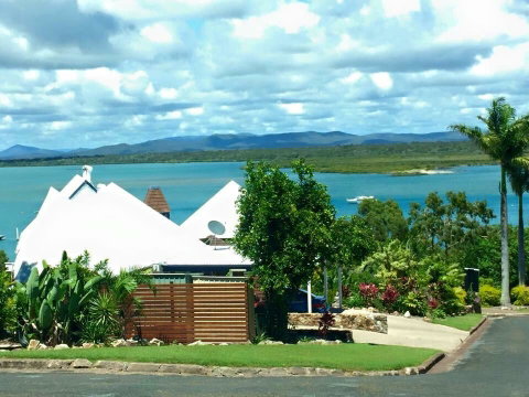 1770 Sovereign Lodge Retreat - Foster Accommodation 2