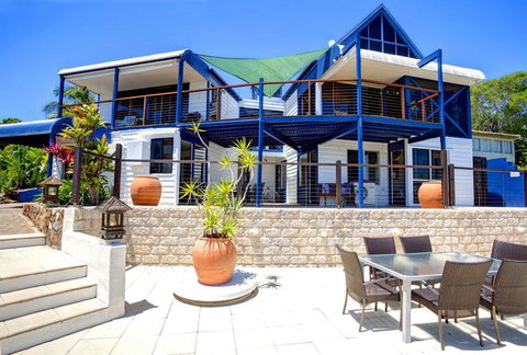 1770 Sovereign Lodge Retreat - Foster Accommodation 1
