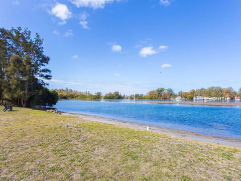18 Rest Point - Foster Accommodation 1