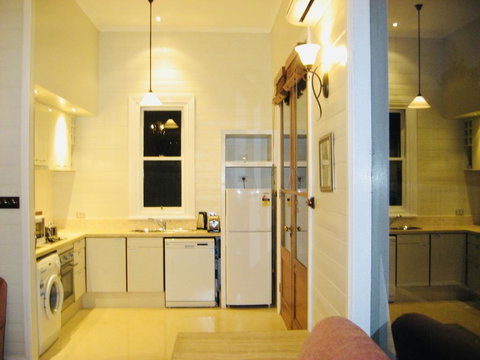 1880s Kananook Boutique Historic Luxury Apartment FSC Private Villa Bairnsdale - Foster Accommodation 2