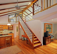 2 Manfred Street Belongil Beach - Susie's Beach House - Foster Accommodation