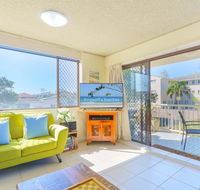 20 Kingsway 3 Bedroom Holiday Apartment - Foster Accommodation