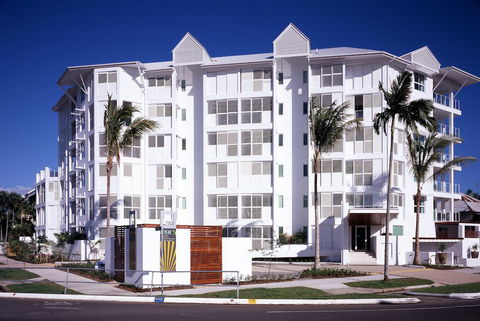 201 Lake Street - Foster Accommodation 0
