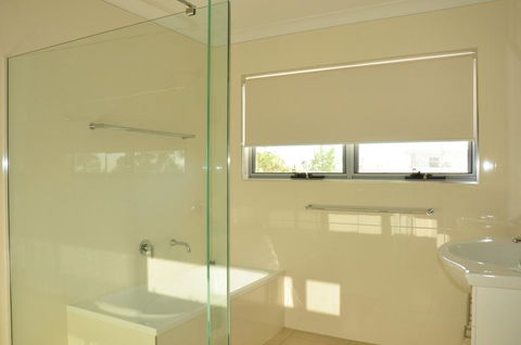 21 Tingira Close - Family Home In A Quiet Street Enjoying Ocean Views - Foster Accommodation 2