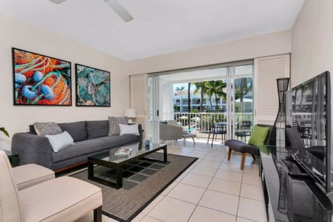 2121 BEACH CLUB - Foster Accommodation 1