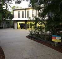 25 Naiad Court - Rainbow Shores The Ultimate Beachside Executive Property Air conditioned - Foster Accommodation