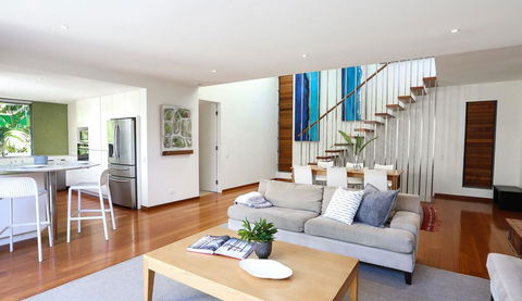 26 Seaview Terrace - Foster Accommodation 0