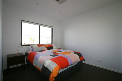 26 Twynam Street - Foster Accommodation 2