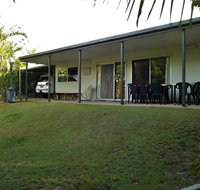 27 Carlo Road - Rainbow Beach Affordable Family Beach House - Foster Accommodation