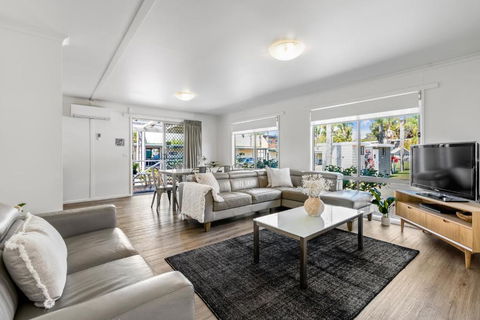 BIG4 Tasman Holiday Parks - Tathra Beach - Foster Accommodation 1