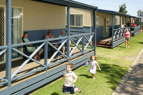 BIG4 Waters Edge Holiday Park - Foster Accommodation 0