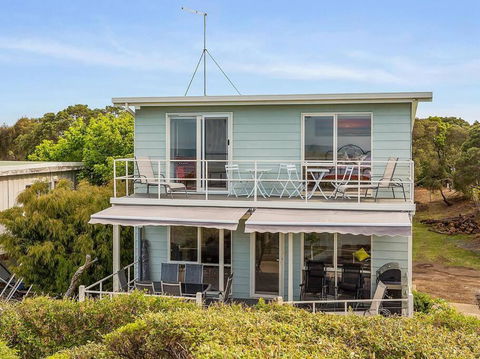 BLAIRGOWRIE VIEWS..front Beach Location Location. - Foster Accommodation 2